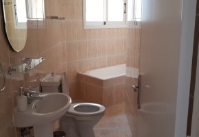 Apartment For Sale  in  Tombs of the Kings