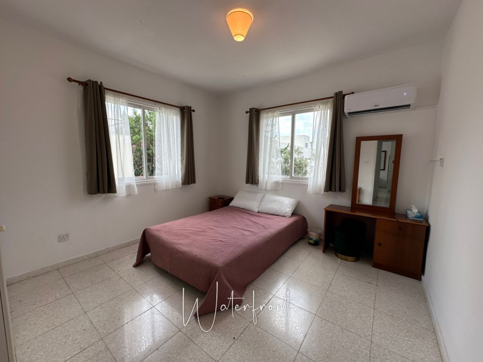Apartment For Rent  in  Tombs of the Kings