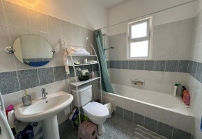Apartment For Rent  in  Tombs of the Kings