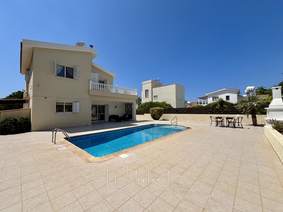 Detached Villa For Sale  in  Sea Caves - St.George