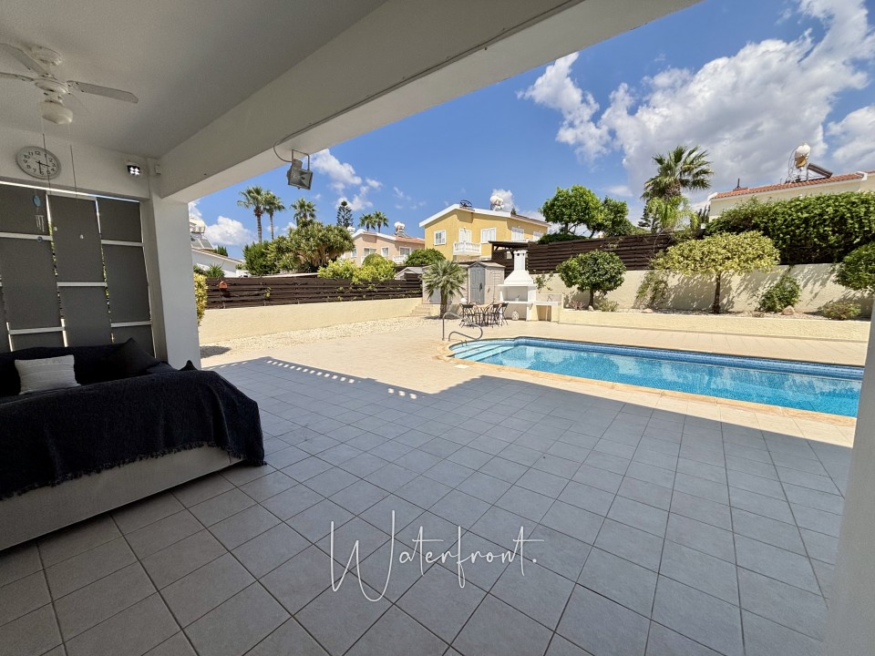 Detached Villa For Sale  in  Sea Caves - St.George