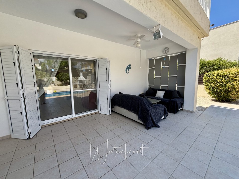 Detached Villa For Sale  in  Sea Caves - St.George