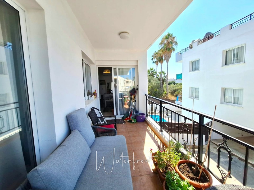 Apartment For Sale  in  Moutallos