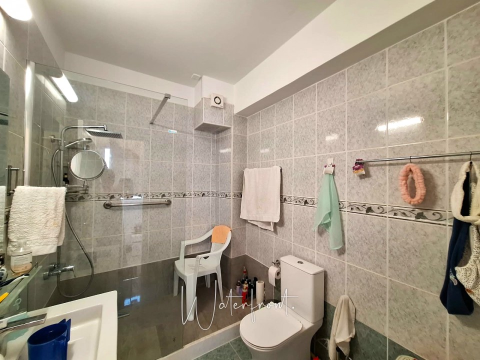 Apartment For Sale  in  Moutallos