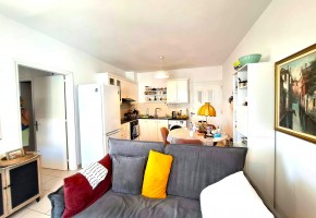 Apartment For Sale  in  Moutallos