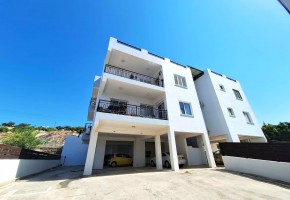 Apartment For Sale  in  Moutallos