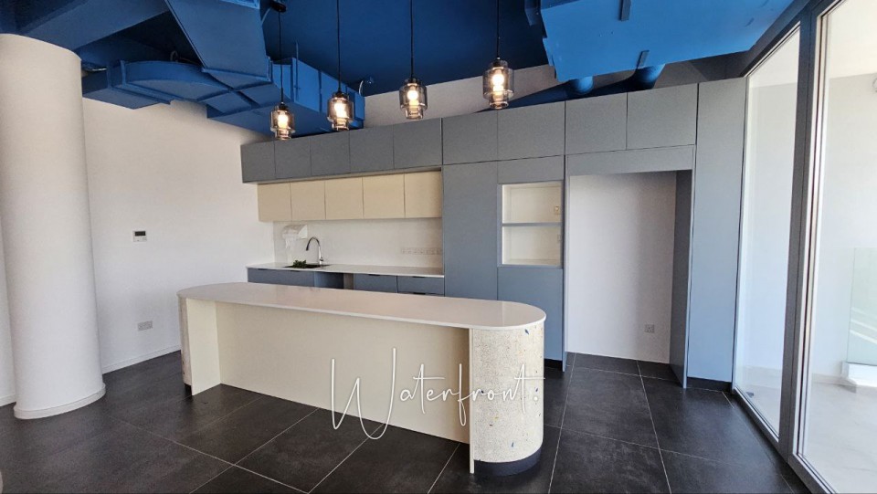 Detached Villa For Sale  in  Anavargos
