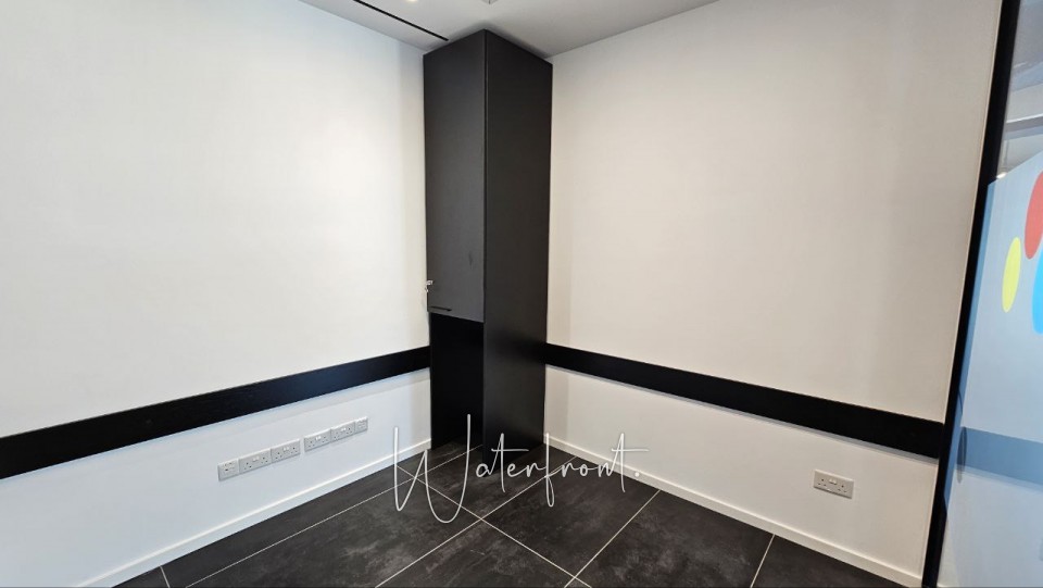 Detached Villa For Sale  in  Anavargos