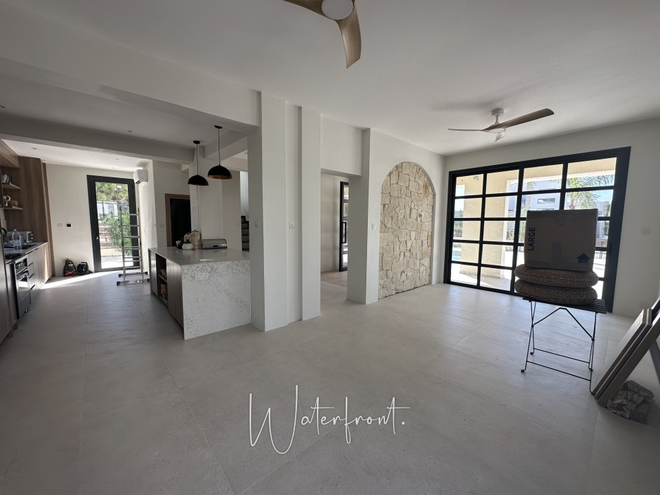 Detached Villa For Rent  in  Sea Caves - St.George