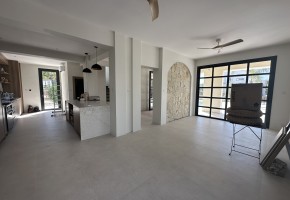 Detached Villa For Rent  in  Sea Caves - St.George