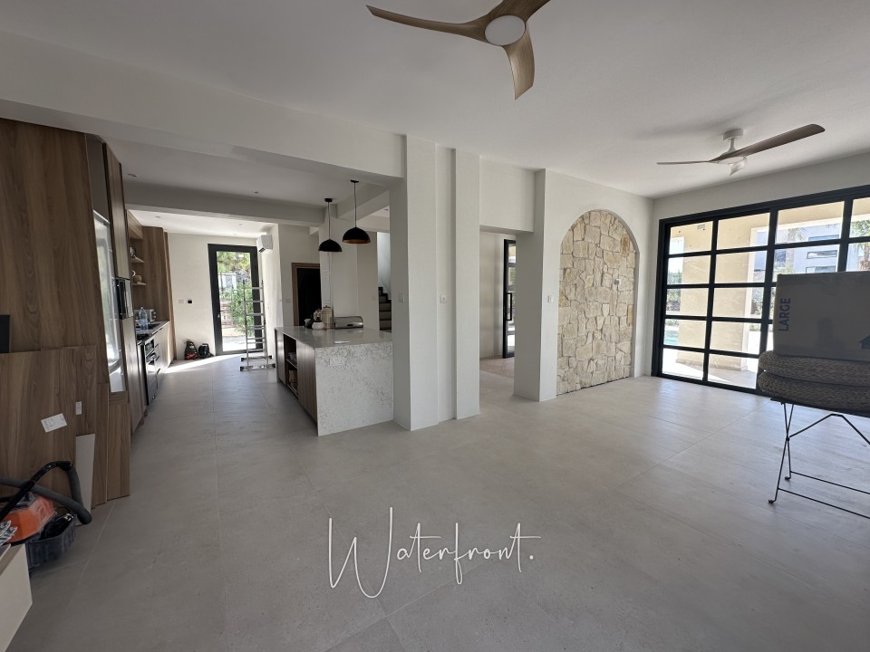 Detached Villa For Rent  in  Sea Caves - St.George