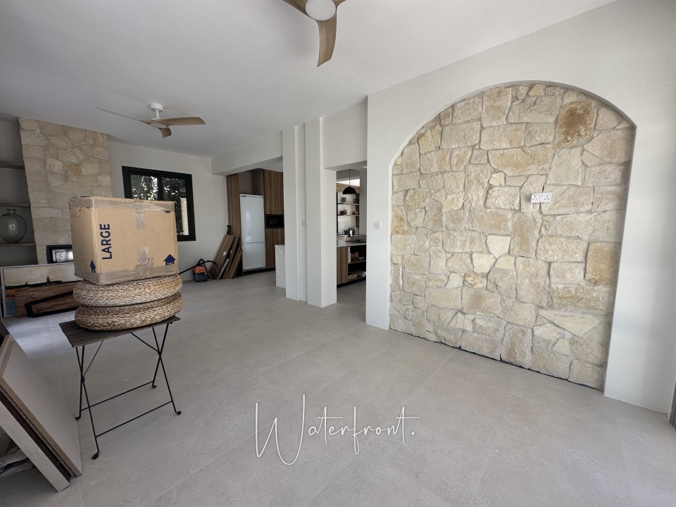 Detached Villa For Rent  in  Sea Caves - St.George