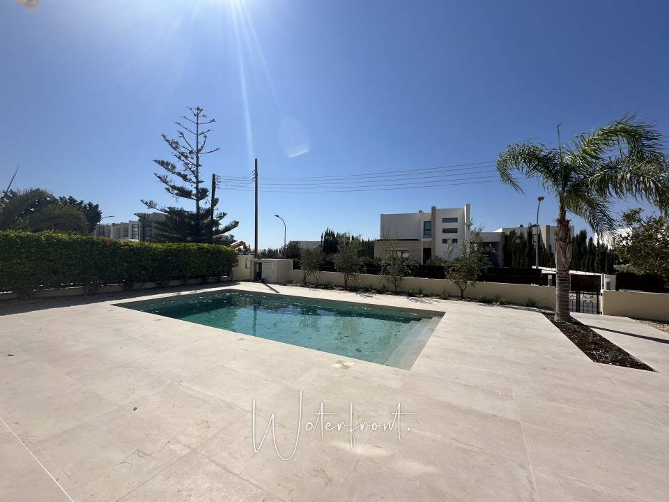 Detached Villa For Rent  in  Sea Caves - St.George
