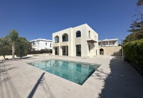 Detached Villa Rented in Sea Caves - St.George, Paphos - SL2