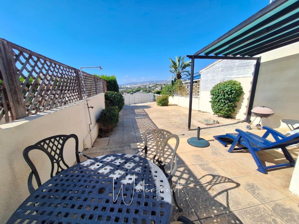 Bungalow For Sale  in  Chloraka