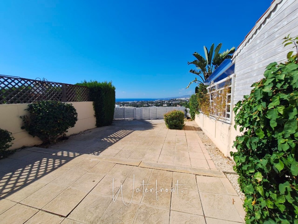 Bungalow For Sale  in  Chloraka
