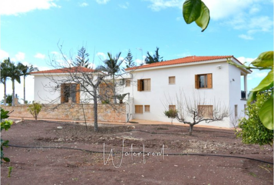 Bungalow For Sale  in  Sea Caves - St.George
