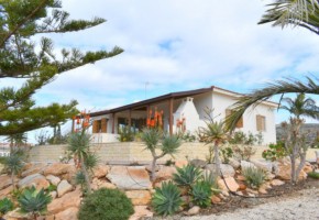 Bungalow For Sale  in  Sea Caves - St.George