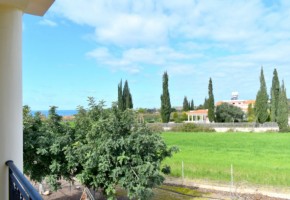 Bungalow For Sale  in  Sea Caves - St.George
