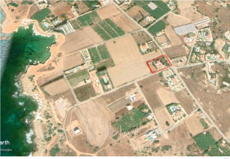 Bungalow For Sale  in  Sea Caves - St.George