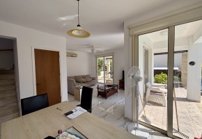 Detached Villa For Sale  in  Peyia