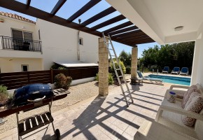 Detached Villa For Sale  in  Peyia