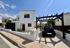 Detached Villa For Sale  in  Peyia