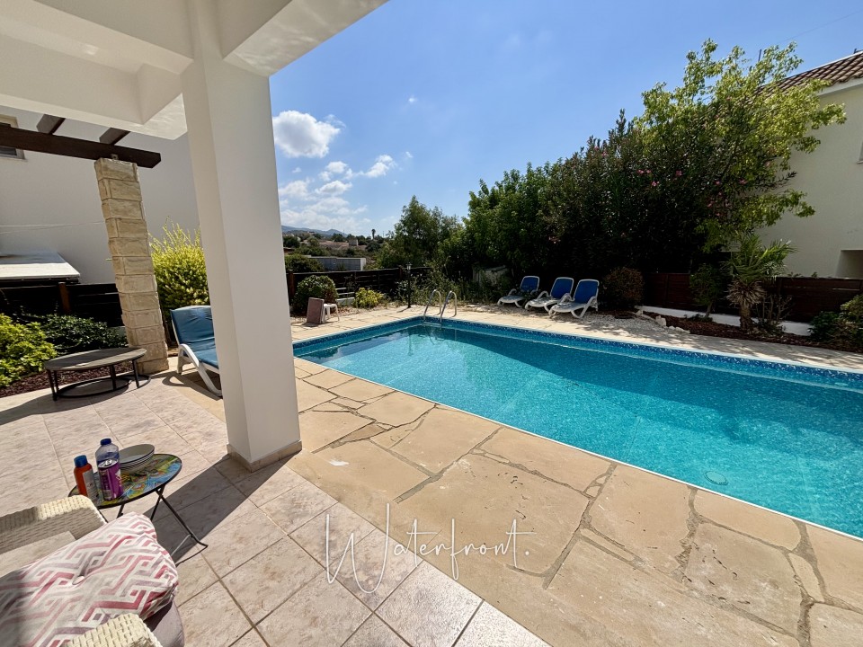 Detached Villa For Sale  in  Peyia
