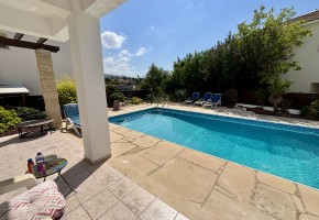 Detached Villa For Sale  in  Peyia