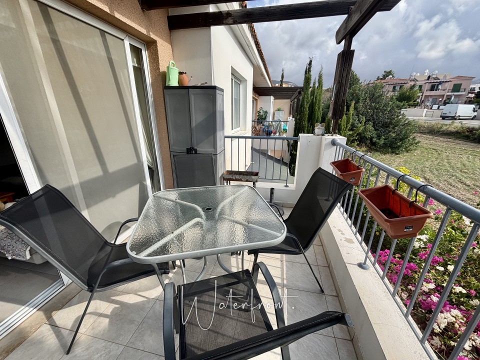 Apartment For Sale  in  Peyia