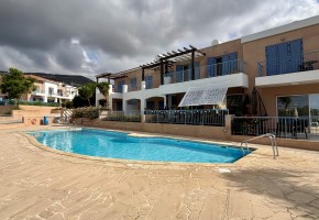 Apartment For Sale  in  Peyia