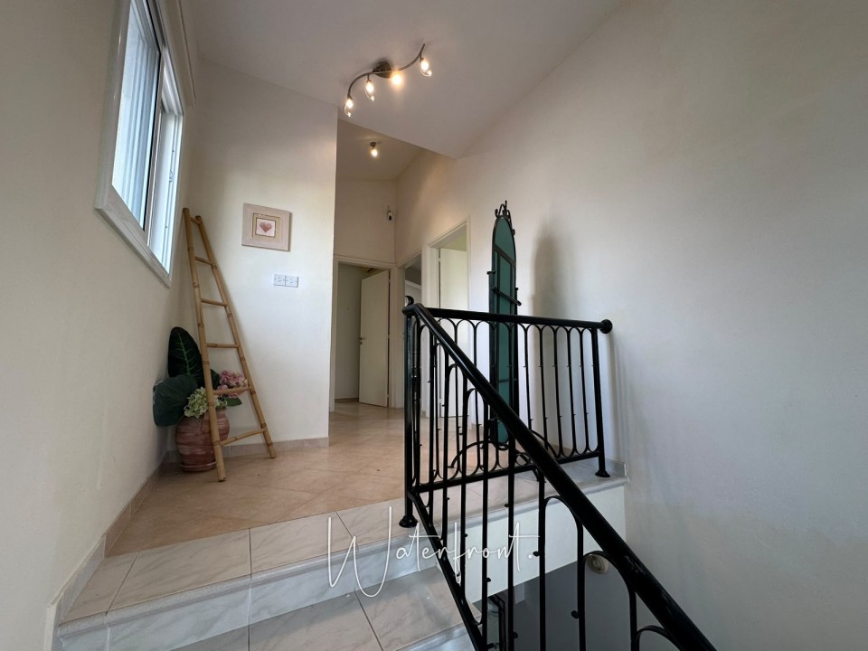 Detached Villa For Sale  in  Acheleia