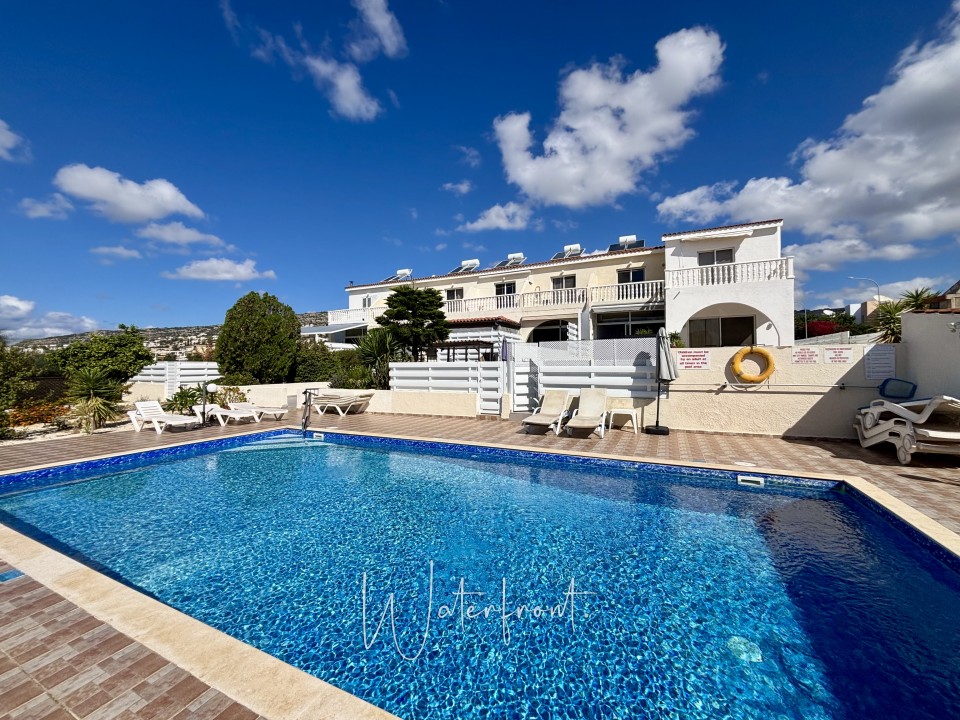 Town House For Sale  in  Peyia