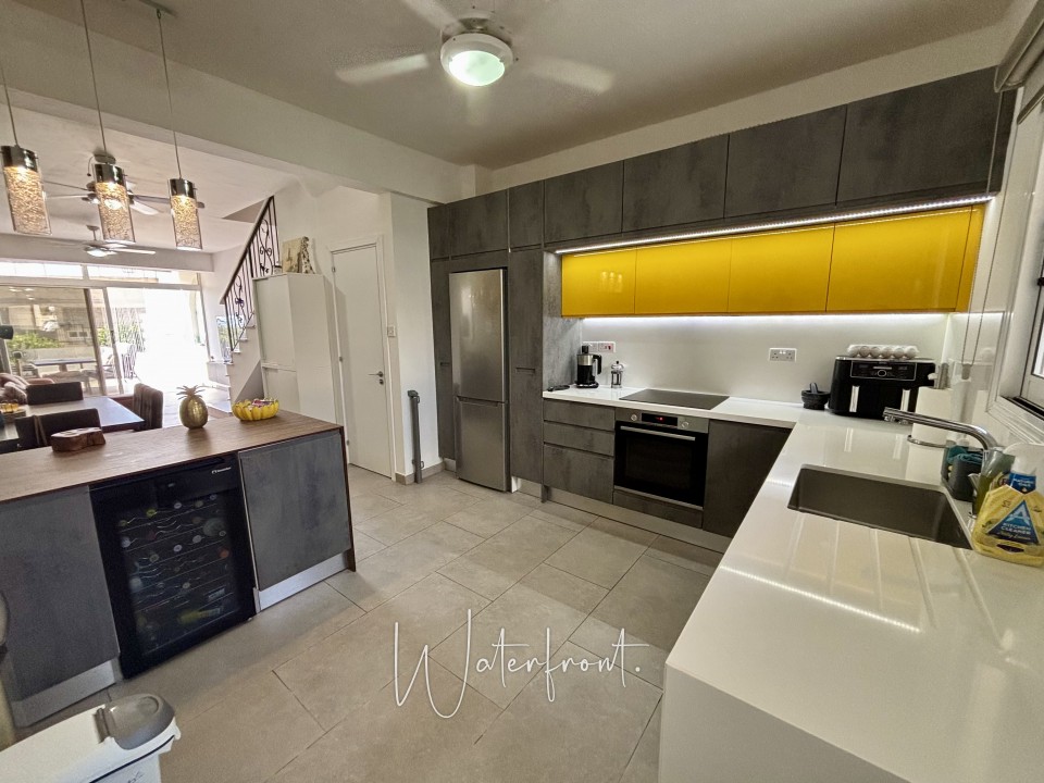 Town House For Sale  in  Peyia