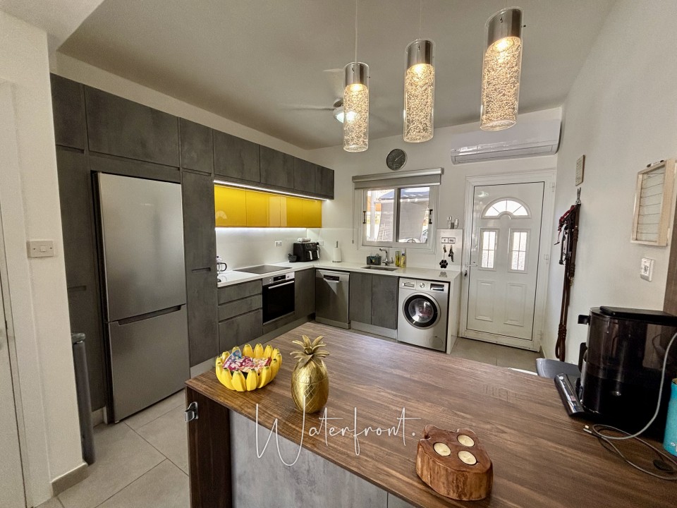 Town House For Sale  in  Peyia