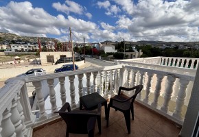 Town House For Sale  in  Peyia
