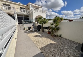 Town House For Sale  in  Peyia