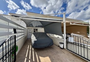 Town House For Sale  in  Peyia