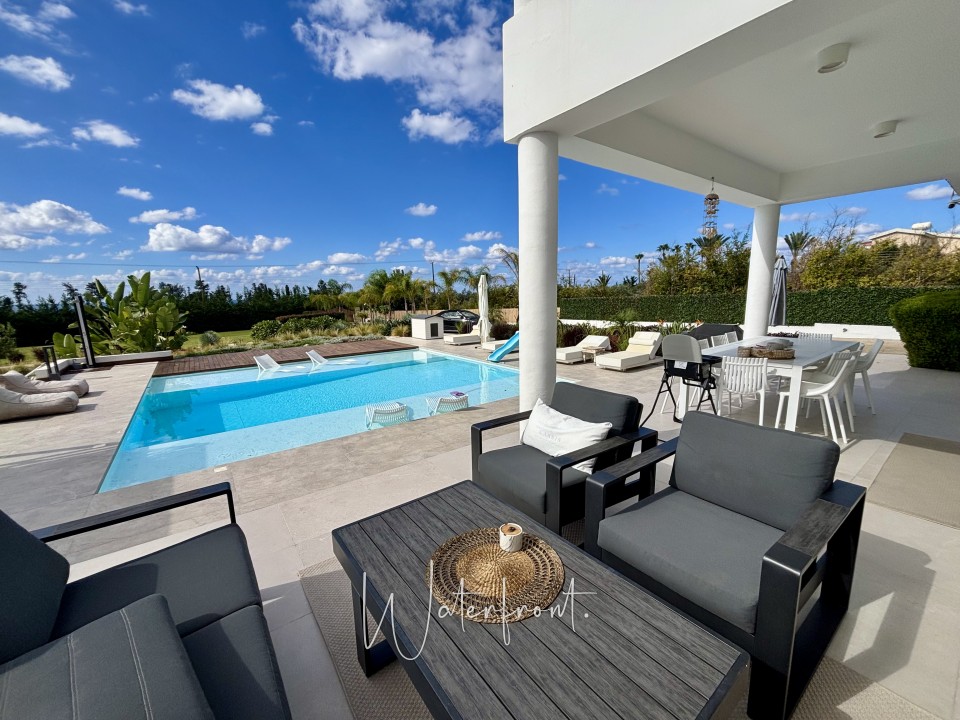Detached Villa For Sale  in  Peyia