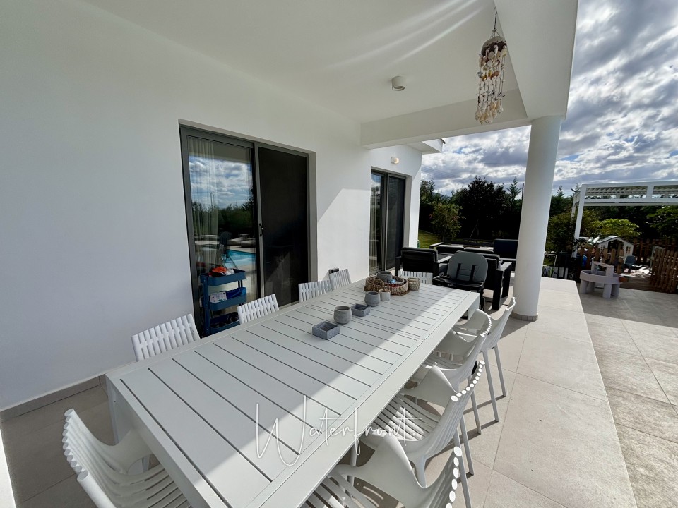 Detached Villa For Sale  in  Peyia