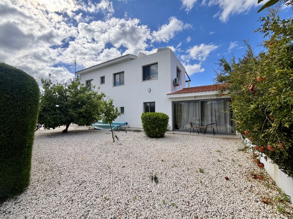 Detached Villa For Sale  in  Peyia