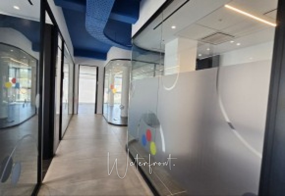 Office  For Sale  in  Anavargos