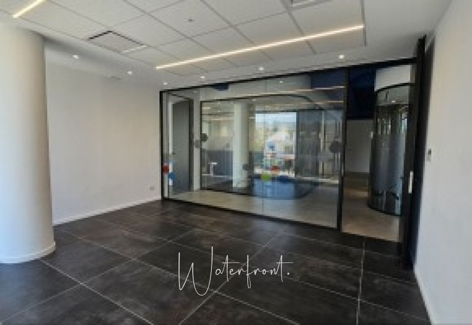 Office  For Sale  in  Anavargos