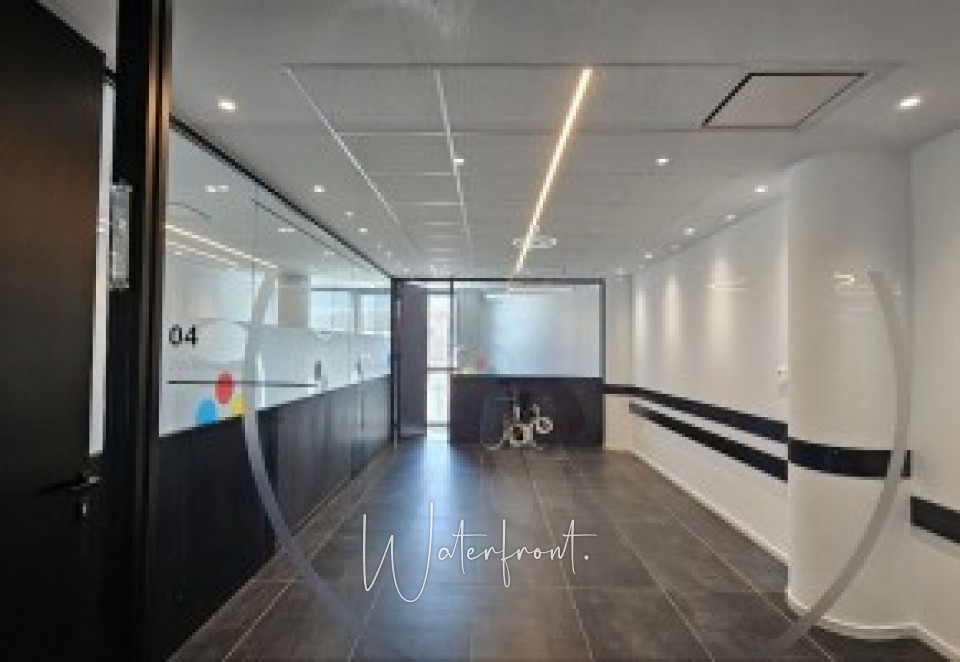 Office  For Sale  in  Anavargos