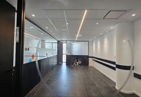 Office  For Sale  in  Anavargos