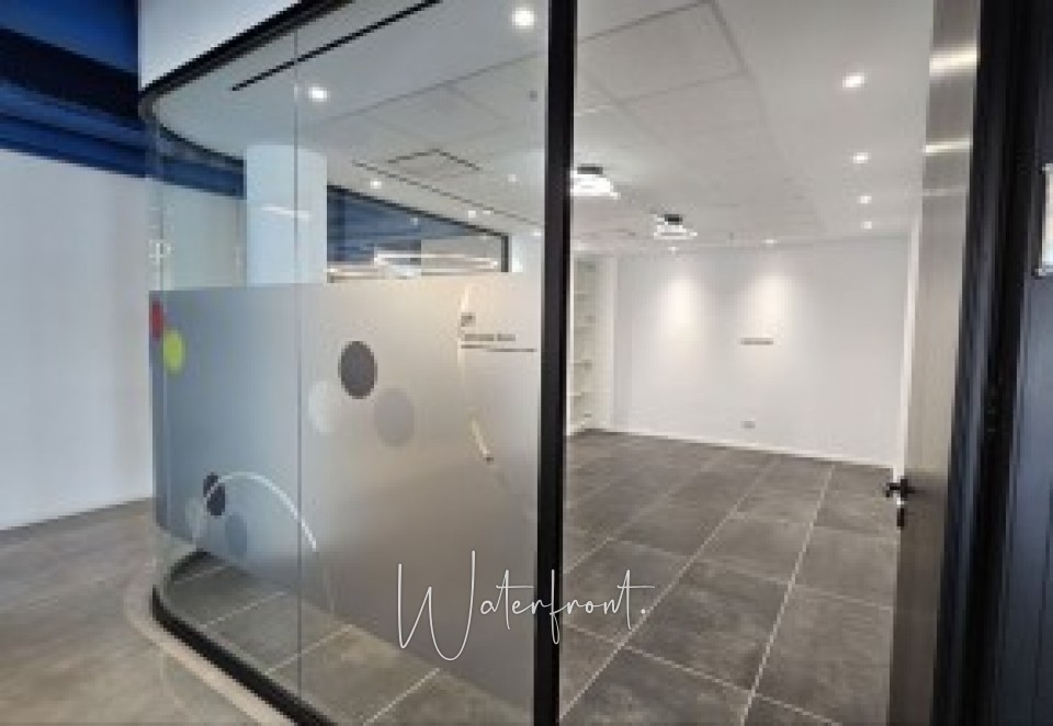 Office  For Sale  in  Anavargos