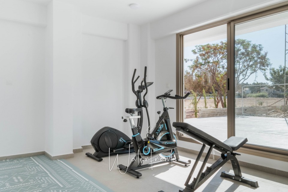 Penthouse For Sale  in  Kato Paphos