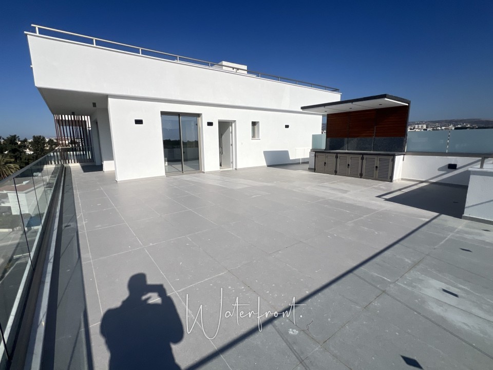 Penthouse For Sale  in  Kato Paphos