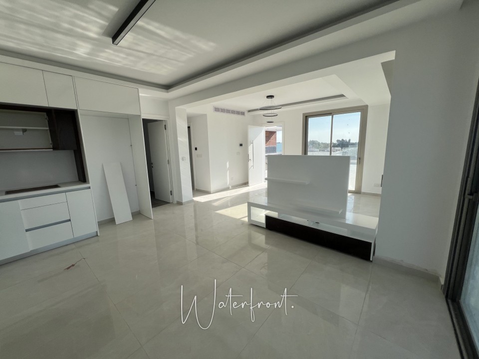 Penthouse For Sale  in  Kato Paphos