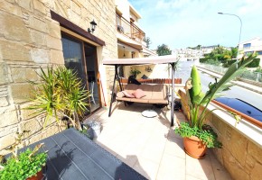 Town House For Sale  in  Peyia